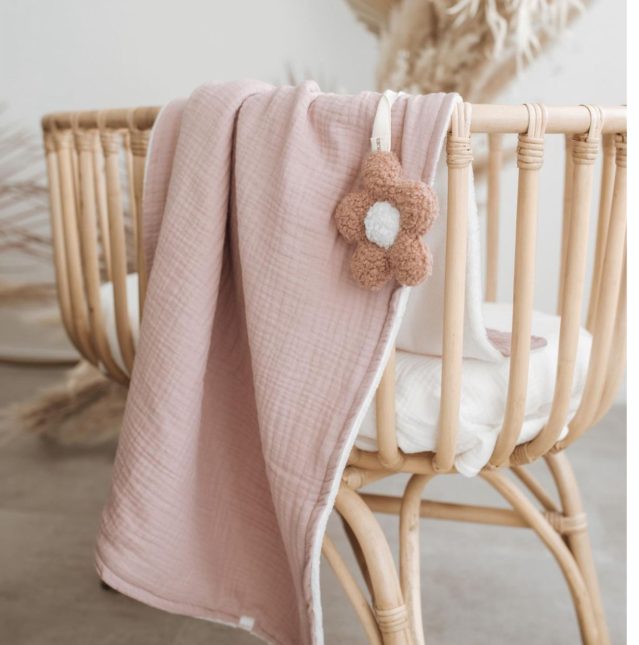 Bamboe deken wieg formaat - Blush Pink
